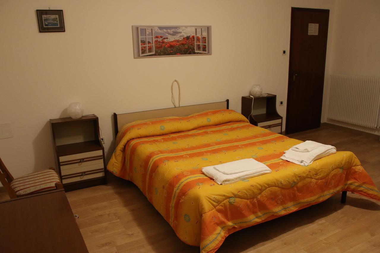 Albergo Alla Pineta Villa Santina Extérieur photo